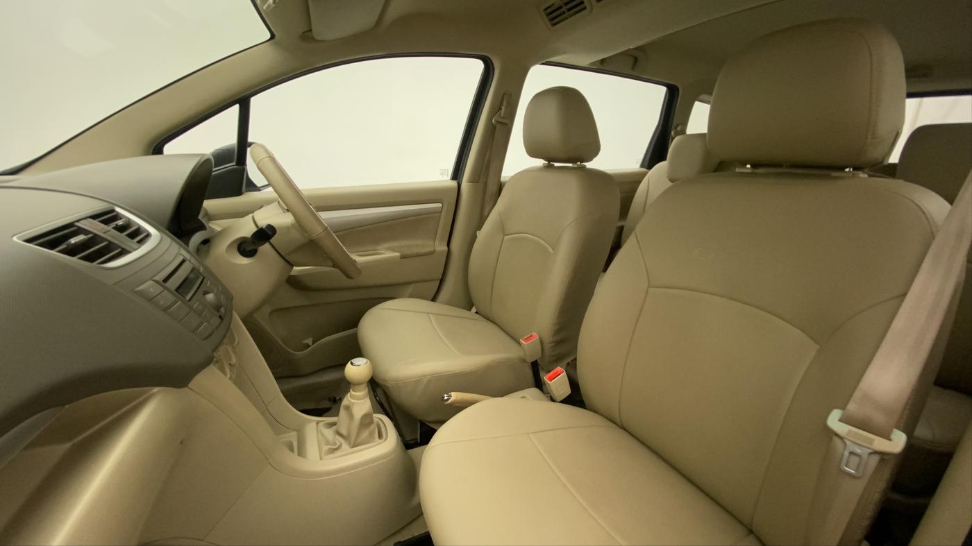 2013 Maruti Ertiga VXI CNG, CNG, Manual, 26,642 km, Right Side Front Door Cabin