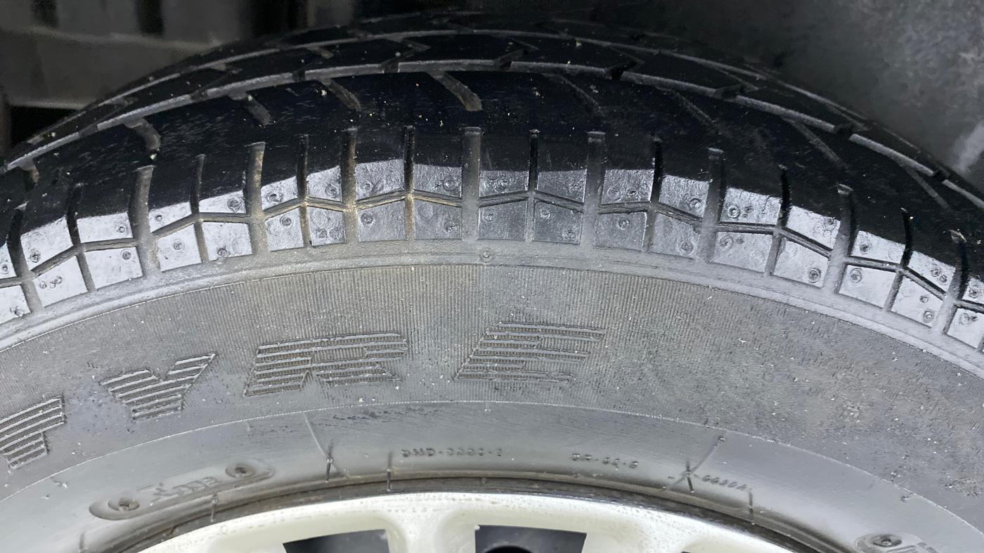 2014 Maruti Swift VXI D, Petrol, Manual, 55,242 km, Right Rear Tyre Tread