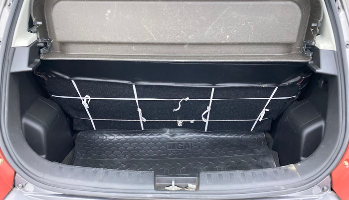 2014 Maruti Swift VXI D, Petrol, Manual, 55,242 km, Boot Inside View