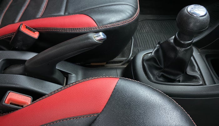 2014 Maruti Swift VXI D, Petrol, Manual, 55,242 km, Gear Lever