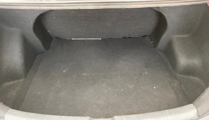 2020 Hyundai AURA SX 1.2, Petrol, Manual, 87,522 km, Boot Inside