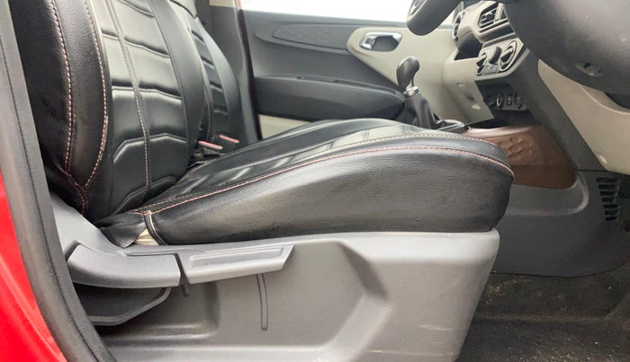 2020 Hyundai AURA SX 1.2, Petrol, Manual, 87,522 km, Driver Side Adjustment Panel