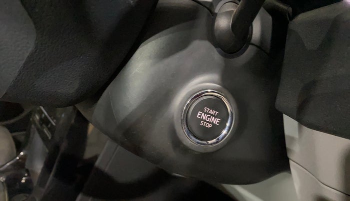 2023 Skoda KUSHAQ STYLE 1.0L TSI AT (6 AIRBAGS), Petrol, Automatic, 15,828 km, Keyless Start/ Stop Button