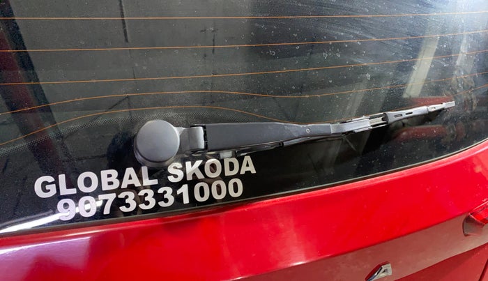 2023 Skoda KUSHAQ STYLE 1.0L TSI AT (6 AIRBAGS), Petrol, Automatic, 15,828 km, Rear Wiper