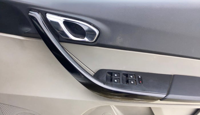 2016 Tata Tiago XZ PETROL, Petrol, Manual, 40,949 km, Driver Side Door Panels Control
