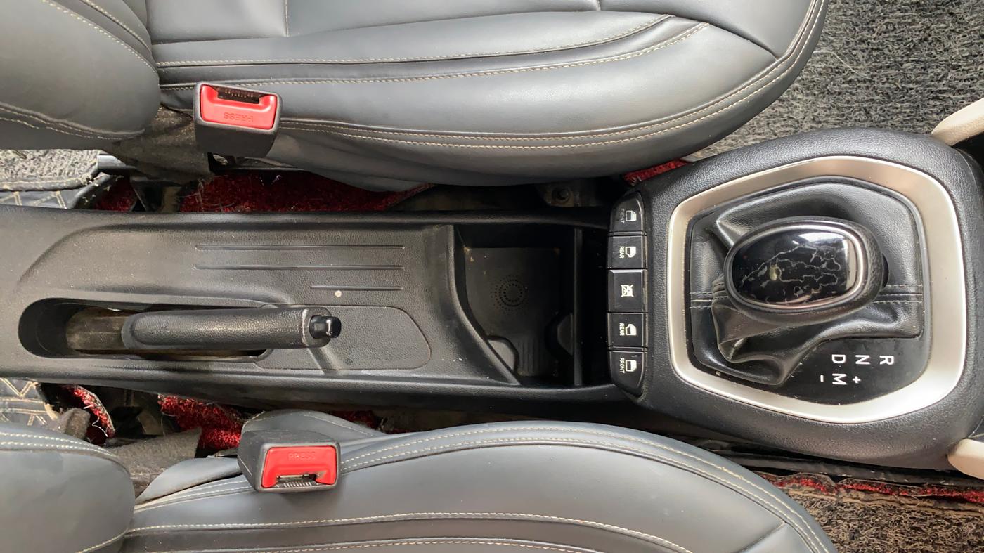2020 Hyundai NEW SANTRO SPORTZ AMT, Petrol, Automatic, 77,323 km, Gear Lever