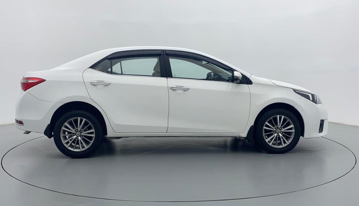 2016 Toyota Corolla Altis VL AT, Petrol, Automatic, 91,113 km, Right Side