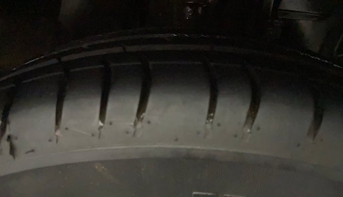 2018 Datsun Redi Go A, Petrol, Manual, 41,842 km, Right Front Tyre Tread