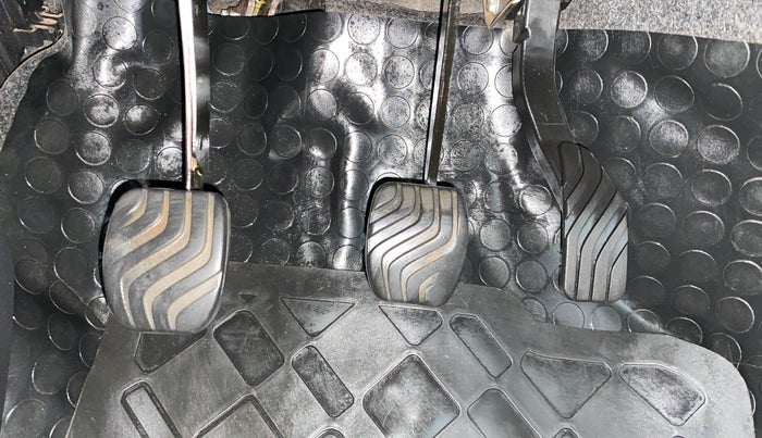 2018 Datsun Redi Go A, Petrol, Manual, 41,842 km, Pedals