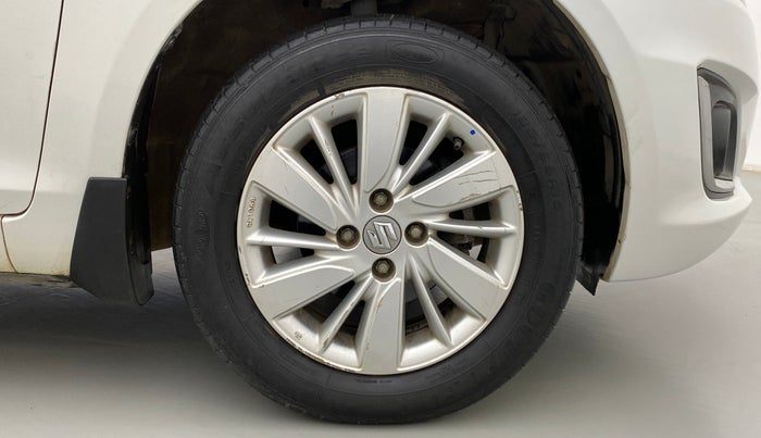 2017 Maruti Swift ZDI, Diesel, Manual, 93,786 km, Right Front Wheel