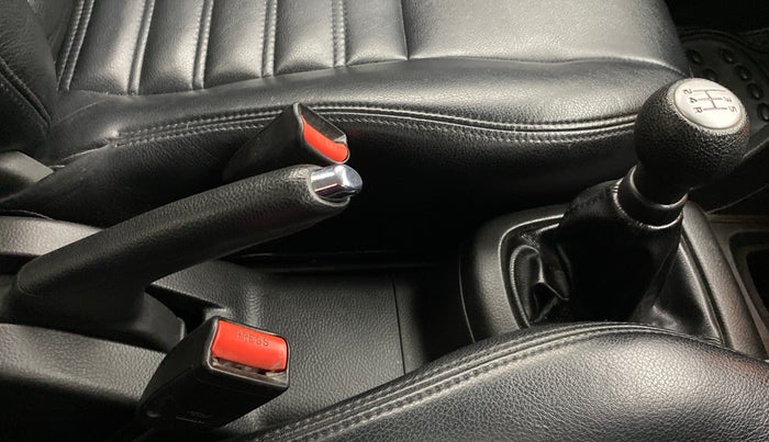 2017 Maruti Swift ZDI, Diesel, Manual, 93,786 km, Gear Lever