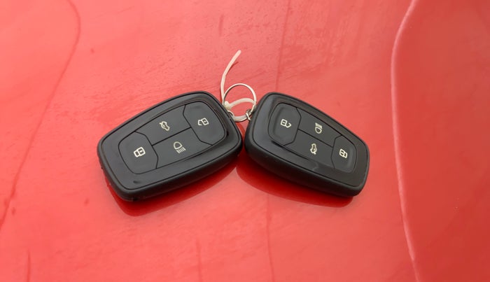 2021 Tata ALTROZ XZ DIESEL, Diesel, Manual, 75,831 km, Key Close Up