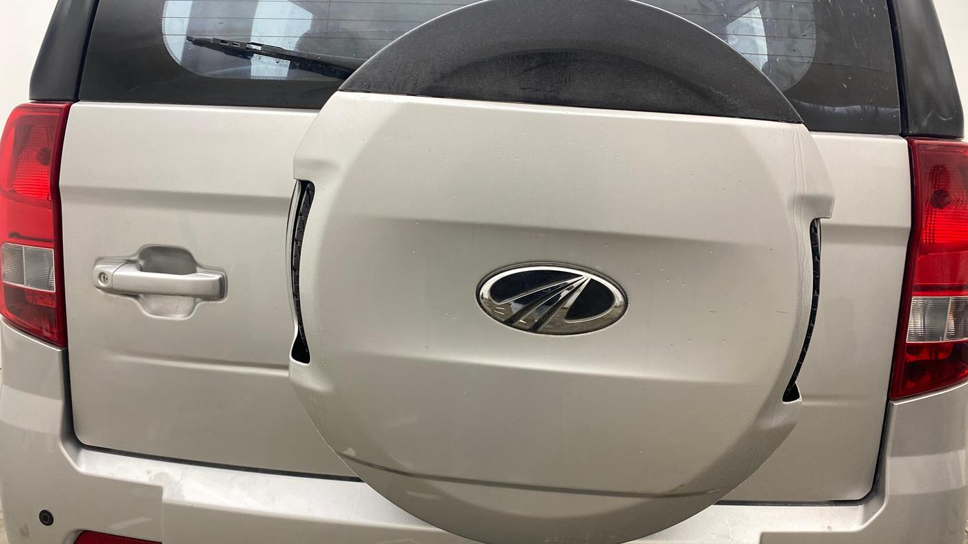 2018 Mahindra TUV300 T8, Diesel, Manual, 1,10,291 km, Spare Tyre