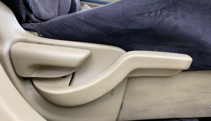 2014 Honda Brio S MT, Petrol, Manual, 62,252 km, Driver Side Adjustment Panel