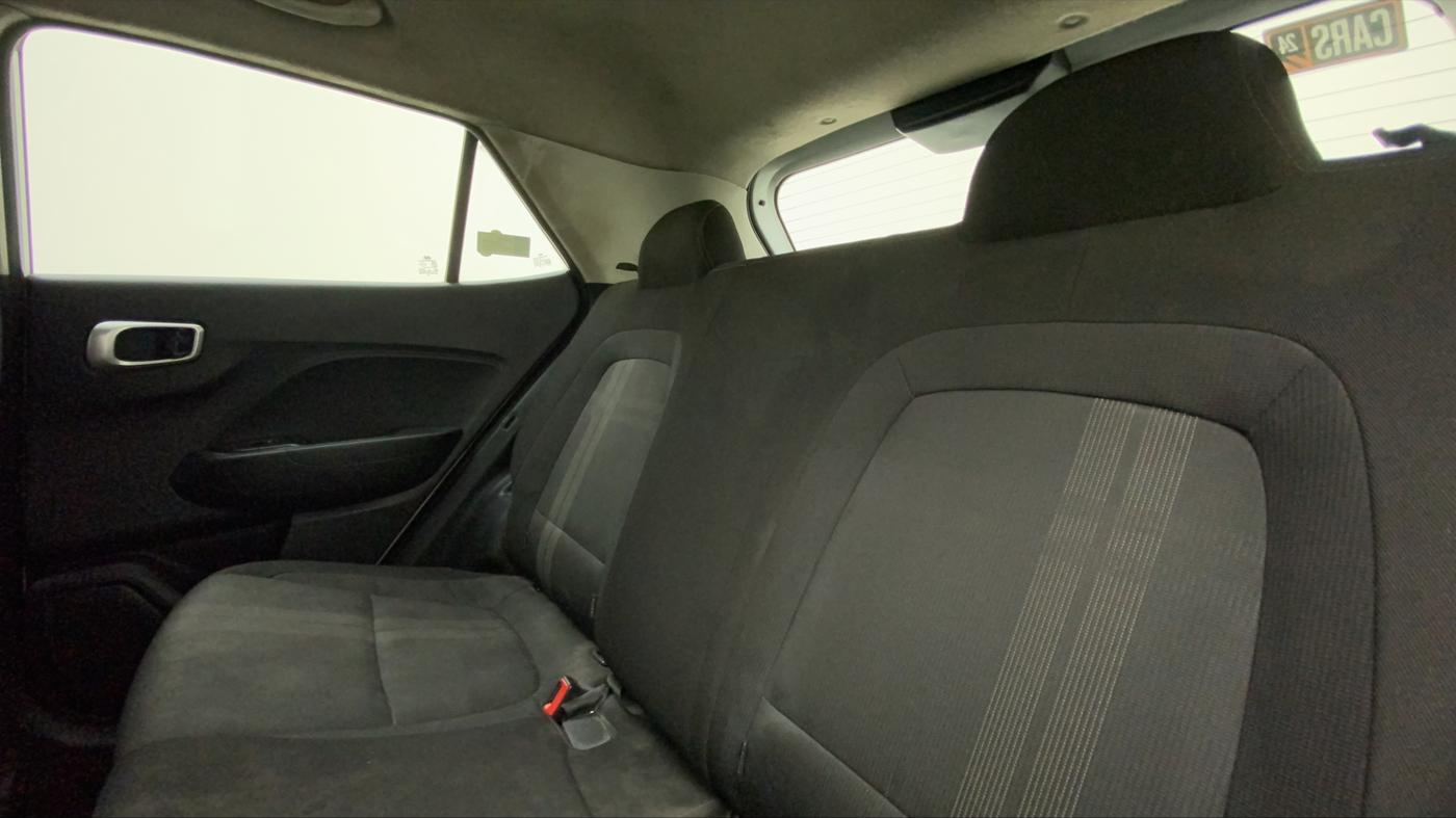 2022 Hyundai VENUE S 1.2, Petrol, Manual, 94,311 km, Right Side Rear Door Cabin