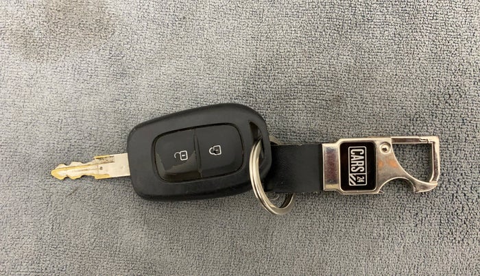 2015 Renault Kwid RXT 0.8, Petrol, Manual, 49,788 km, Key Close Up