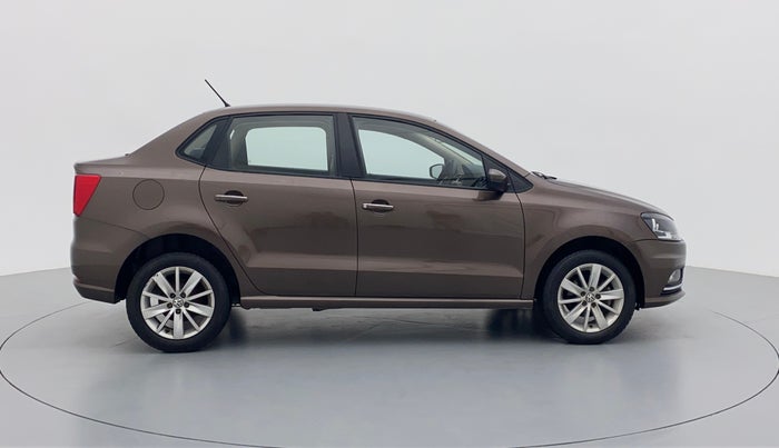 2016 Volkswagen Ameo HIGHLINE 1.2, Petrol, Manual, 15,601 km, Right Side View