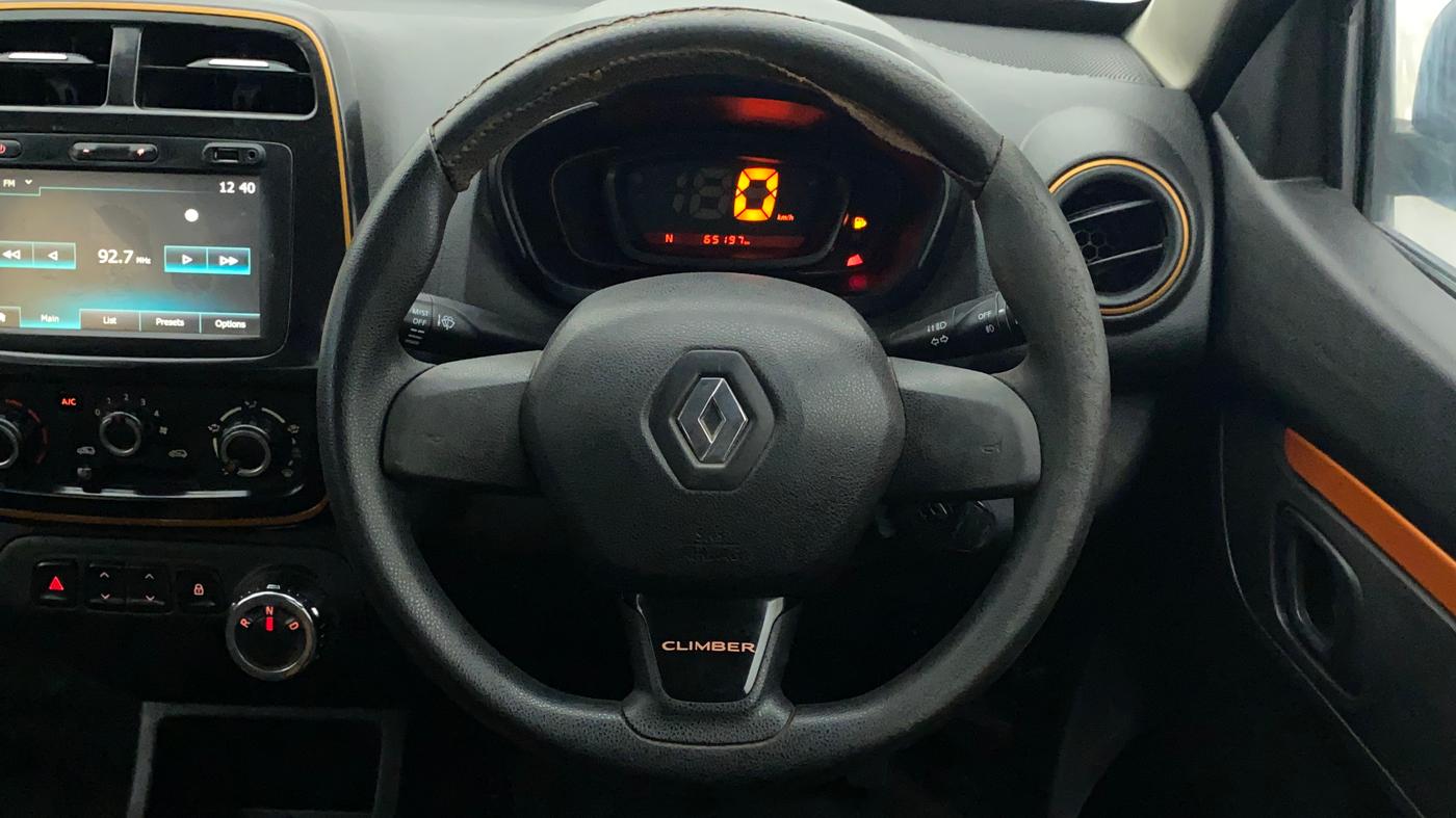 2017 Renault Kwid CLIMBER 1.0 AMT, Petrol, Automatic, 65,372 km, Steering Wheel Close Up