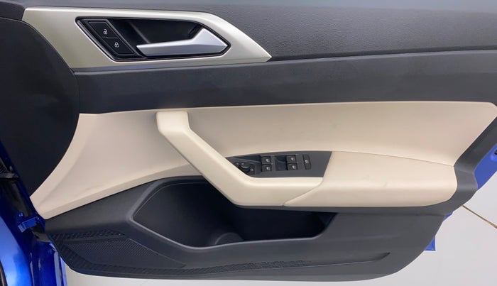 2023 Volkswagen VIRTUS TOPLINE TSI 1.0 AT, Petrol, Automatic, 14,544 km, Driver Side Door Panels Control