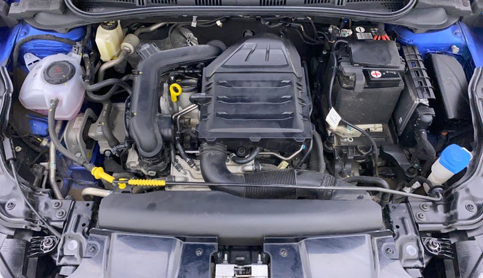 2023 Volkswagen VIRTUS TOPLINE TSI 1.0 AT, Petrol, Automatic, 14,544 km, Open Bonet
