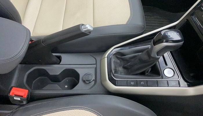 2023 Volkswagen VIRTUS TOPLINE TSI 1.0 AT, Petrol, Automatic, 14,544 km, Gear Lever