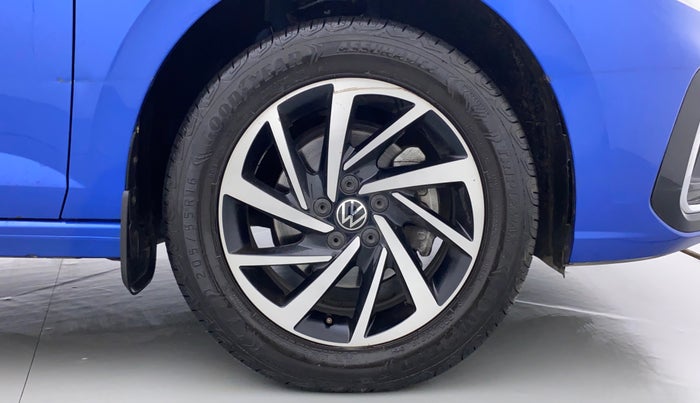 2023 Volkswagen VIRTUS TOPLINE TSI 1.0 AT, Petrol, Automatic, 14,544 km, Right Front Wheel