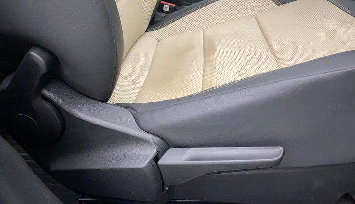 2023 Volkswagen VIRTUS TOPLINE TSI 1.0 AT, Petrol, Automatic, 14,544 km, Driver Side Adjustment Panel