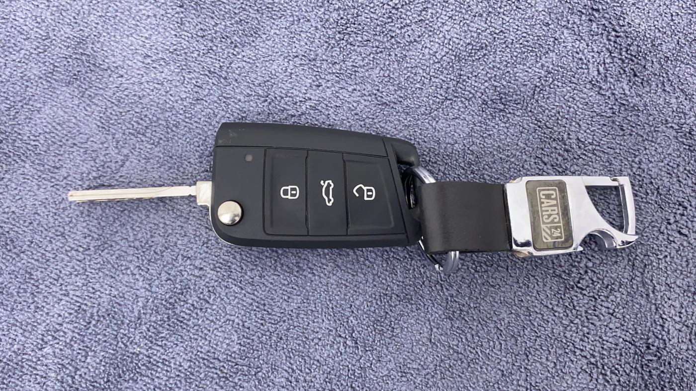 2023 Volkswagen VIRTUS TOPLINE TSI 1.0 AT, Petrol, Automatic, 14,544 km, Key Close Up