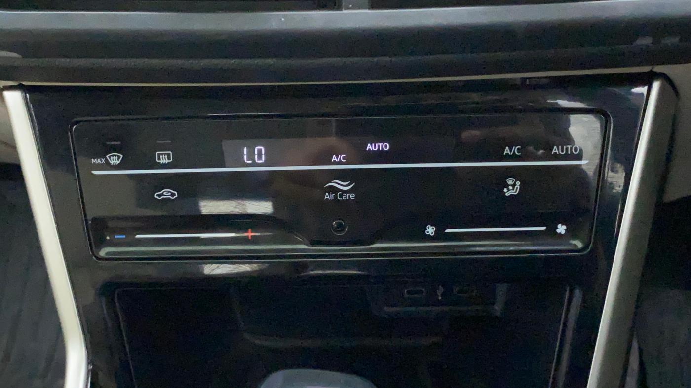 2023 Volkswagen VIRTUS TOPLINE TSI 1.0 AT, Petrol, Automatic, 14,544 km, Automatic Climate Control