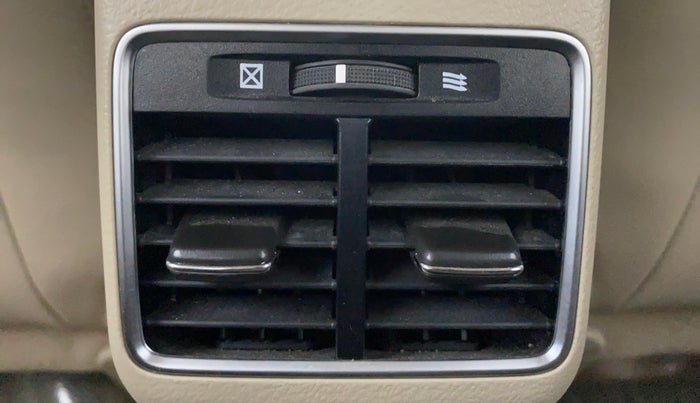 2020 Maruti Ciaz ALPHA 1.5 AT VTVT SHVS, Petrol, Manual, 35,311 km, Rear AC vent