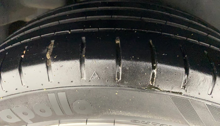 2020 Maruti Ciaz ALPHA 1.5 AT VTVT SHVS, Petrol, Manual, 35,311 km, Right Rear Tyre Tread