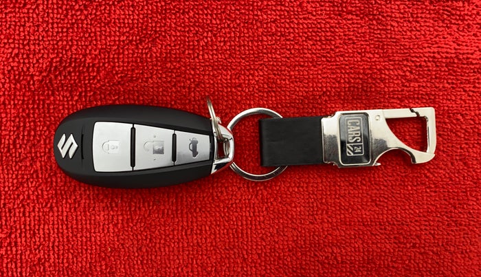 2020 Maruti Ciaz ALPHA 1.5 AT VTVT SHVS, Petrol, Manual, 35,311 km, Key Close-up