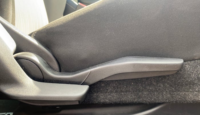 2022 Toyota Glanza V, Petrol, Manual, 26,462 km, Driver Side Adjustment Panel