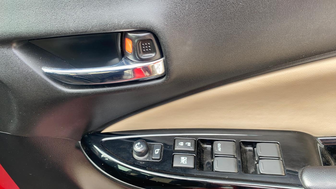 2022 Toyota Glanza V, Petrol, Manual, 26,462 km, Driver Side Door Panels Control