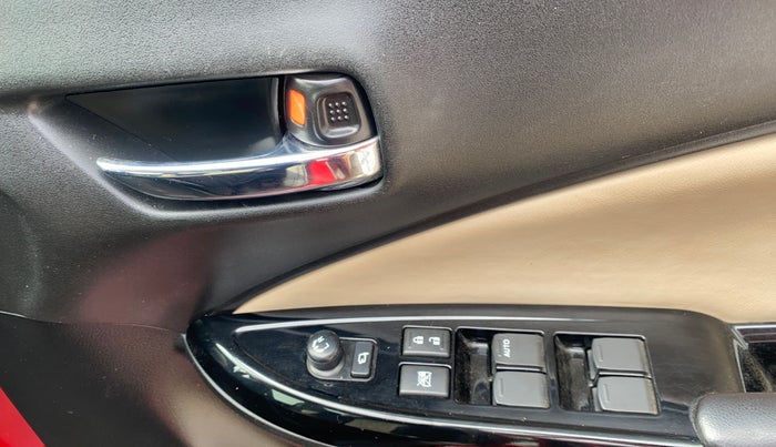 2022 Toyota Glanza V, Petrol, Manual, 26,462 km, Driver Side Door Panels Control