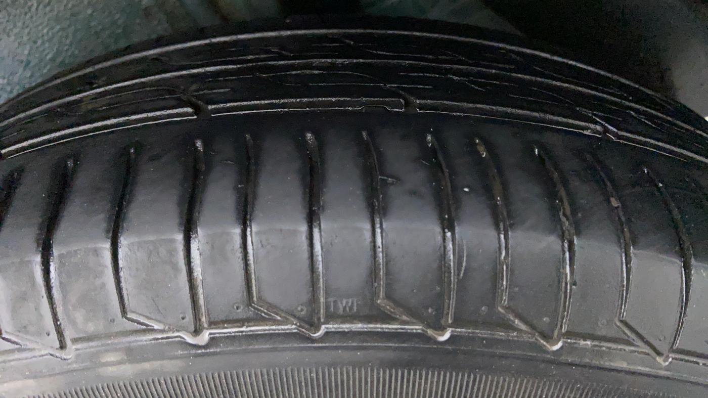 2018 Maruti IGNIS DELTA 1.2 K12, Petrol, Manual, 84,669 km, Left Front Tyre Tread