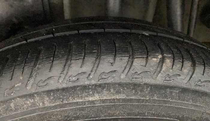 2018 Tata Tiago XZ PETROL, Petrol, Manual, 1,81,325 km, Left Rear Tyre Tread