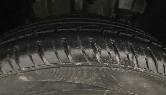 2018 Tata Tiago XZ PETROL, Petrol, Manual, 1,81,325 km, Right Front Tyre Tread