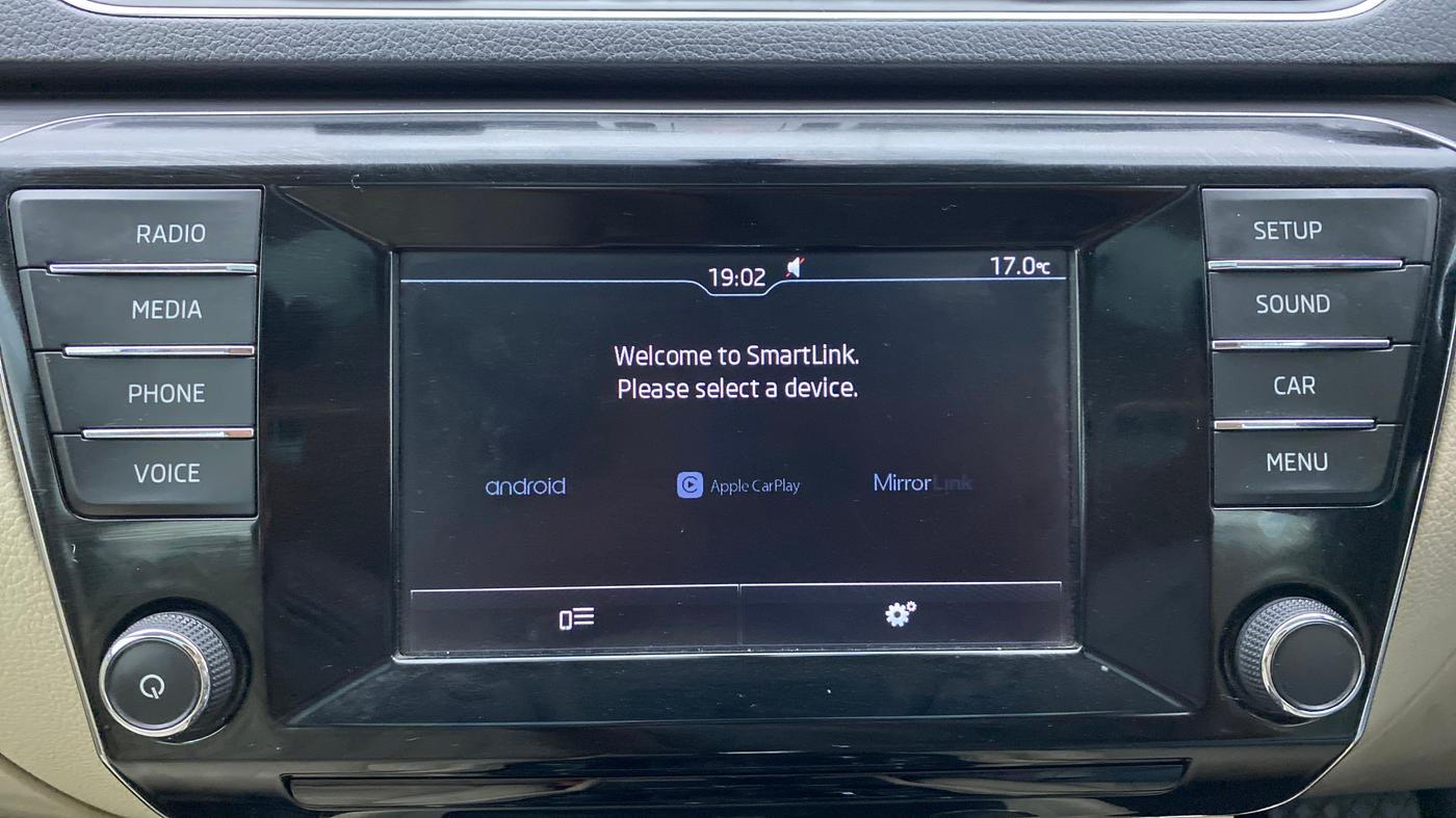 2016 Skoda Superb 1.8 TSI STYLE AT, Petrol, Automatic, 16,479 km, Apple CarPlay and Android Auto