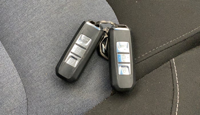 2021 MG HECTOR SHINE 1.5 PETROL TURBO CVT, Petrol, Automatic, 75,403 km, Key Close Up