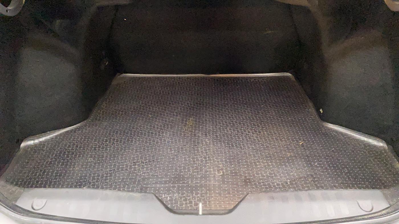 2015 Maruti Ciaz VXI PLUS, Petrol, Manual, 56,914 km, Boot Inside