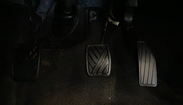 2022 Maruti IGNIS DELTA 1.2, Petrol, Manual, 23,234 km, Pedals