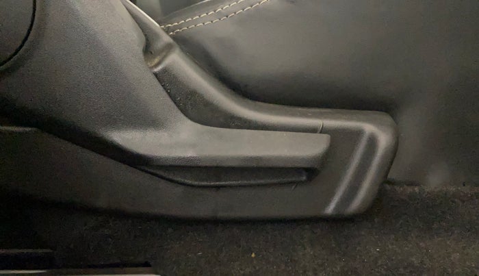 2022 Maruti IGNIS DELTA 1.2, Petrol, Manual, 23,234 km, Driver Side Adjustment Panel