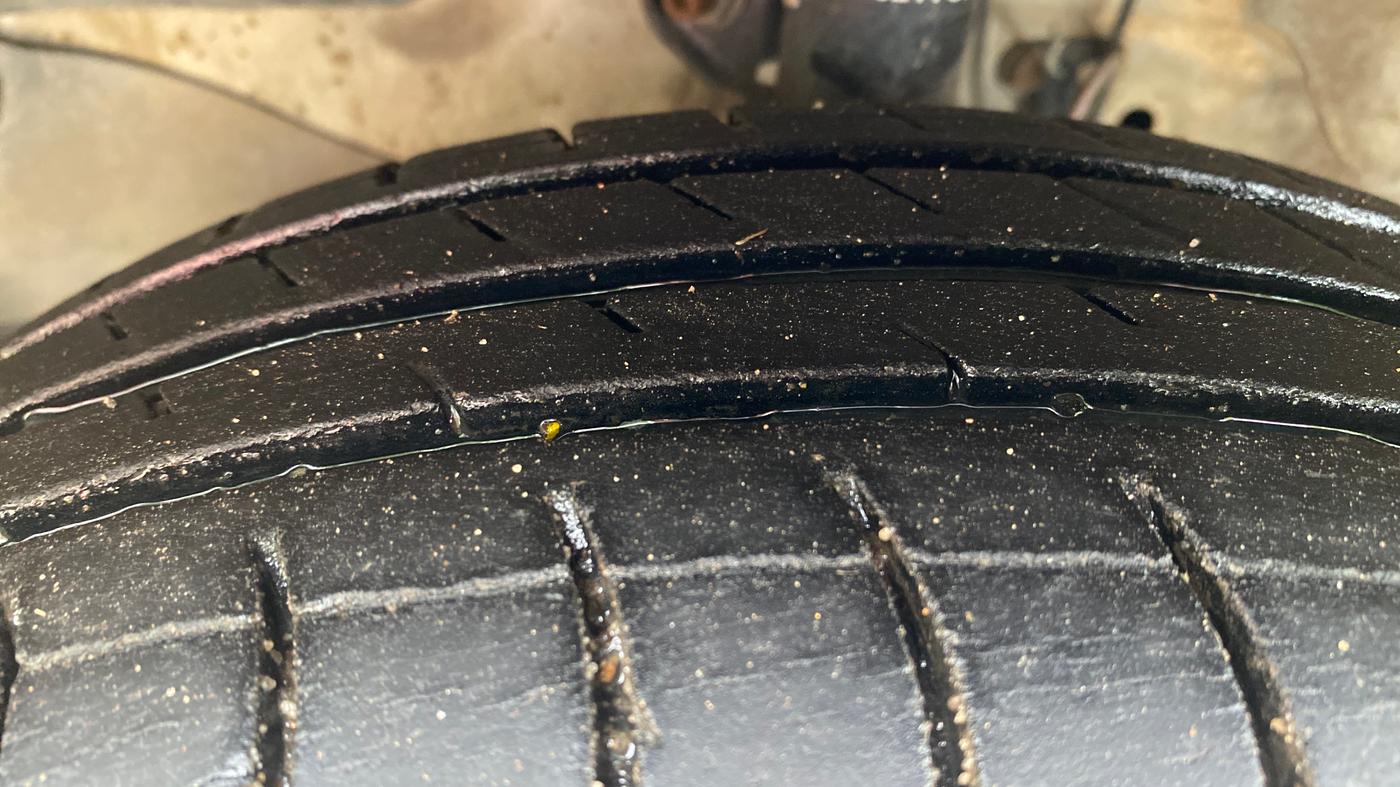 2014 Honda Brio VX AT, Petrol, Automatic, 45,258 km, Left Front Tyre Tread