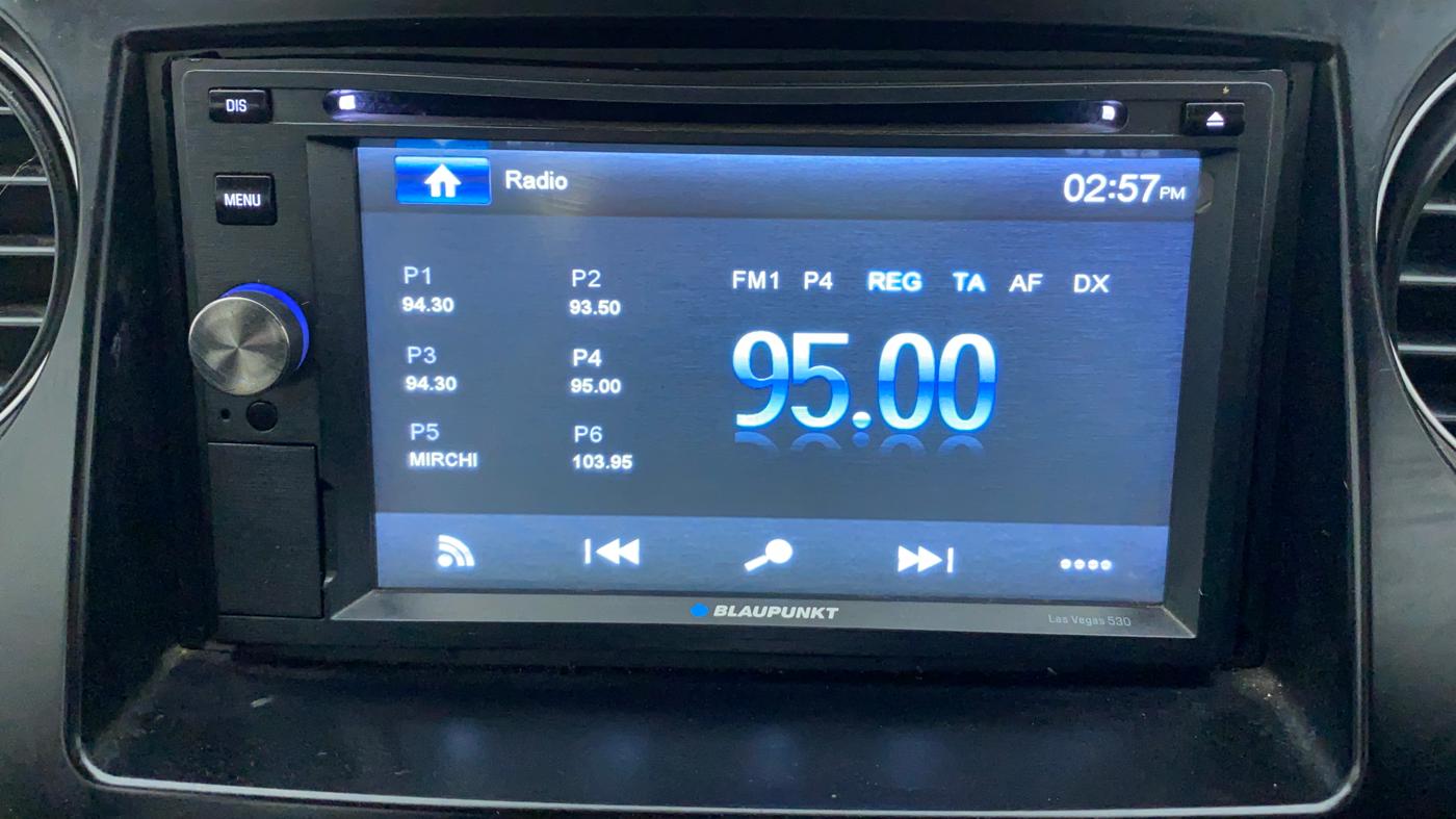 2017 Hyundai Grand i10 MAGNA 1.2 VTVT, Petrol, Manual, 17,083 km, Infotainment System