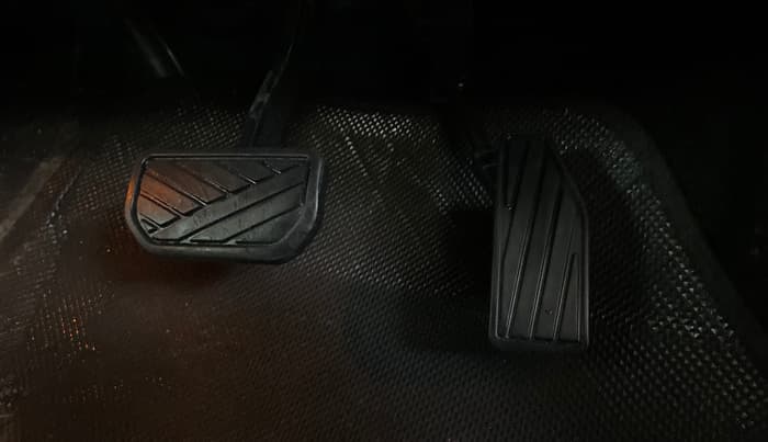 2020 Toyota Glanza V CVT, Petrol, Automatic, 35,285 km, Pedals