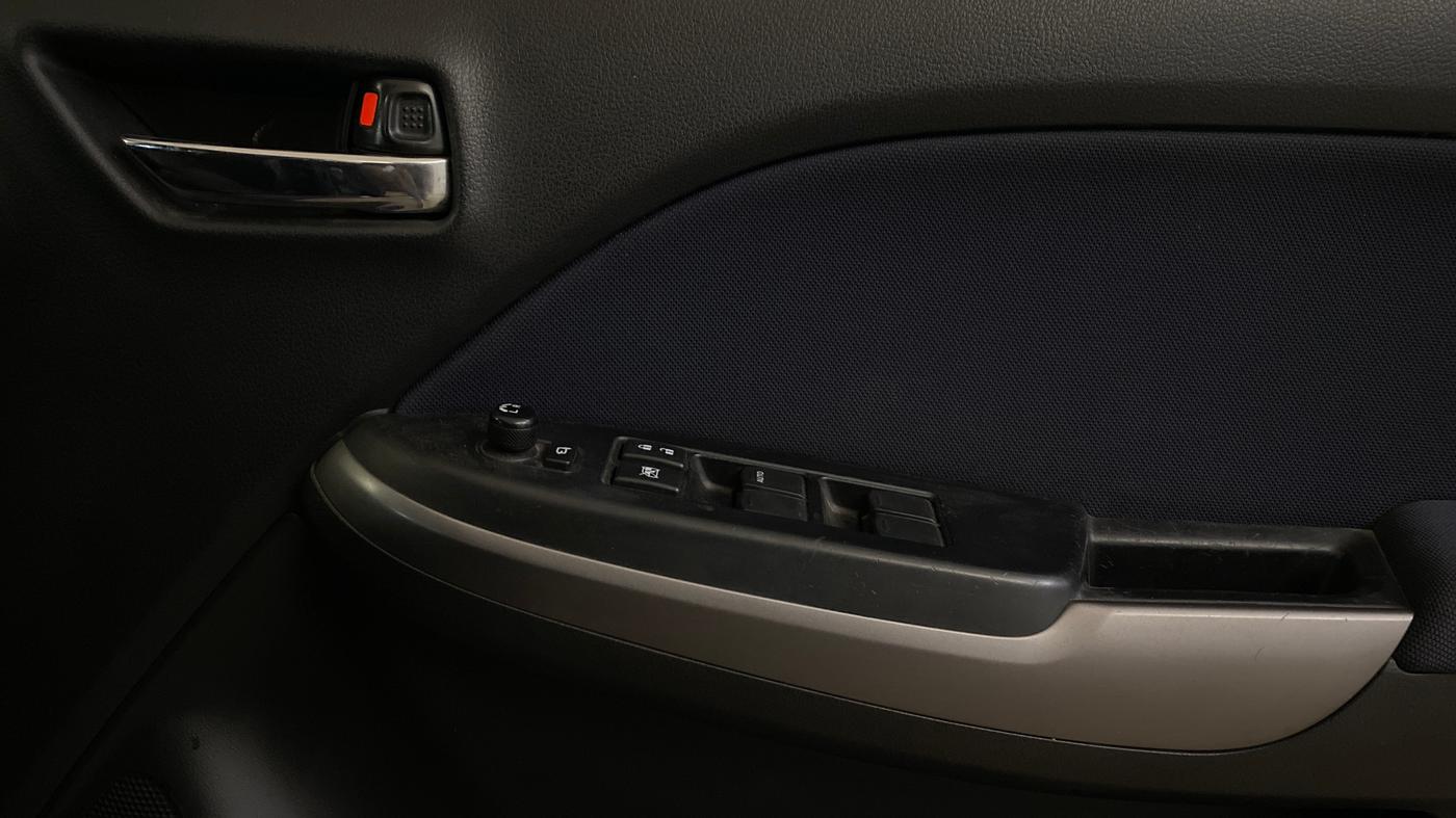 2020 Toyota Glanza V CVT, Petrol, Automatic, 35,285 km, Driver Side Door Panels Control
