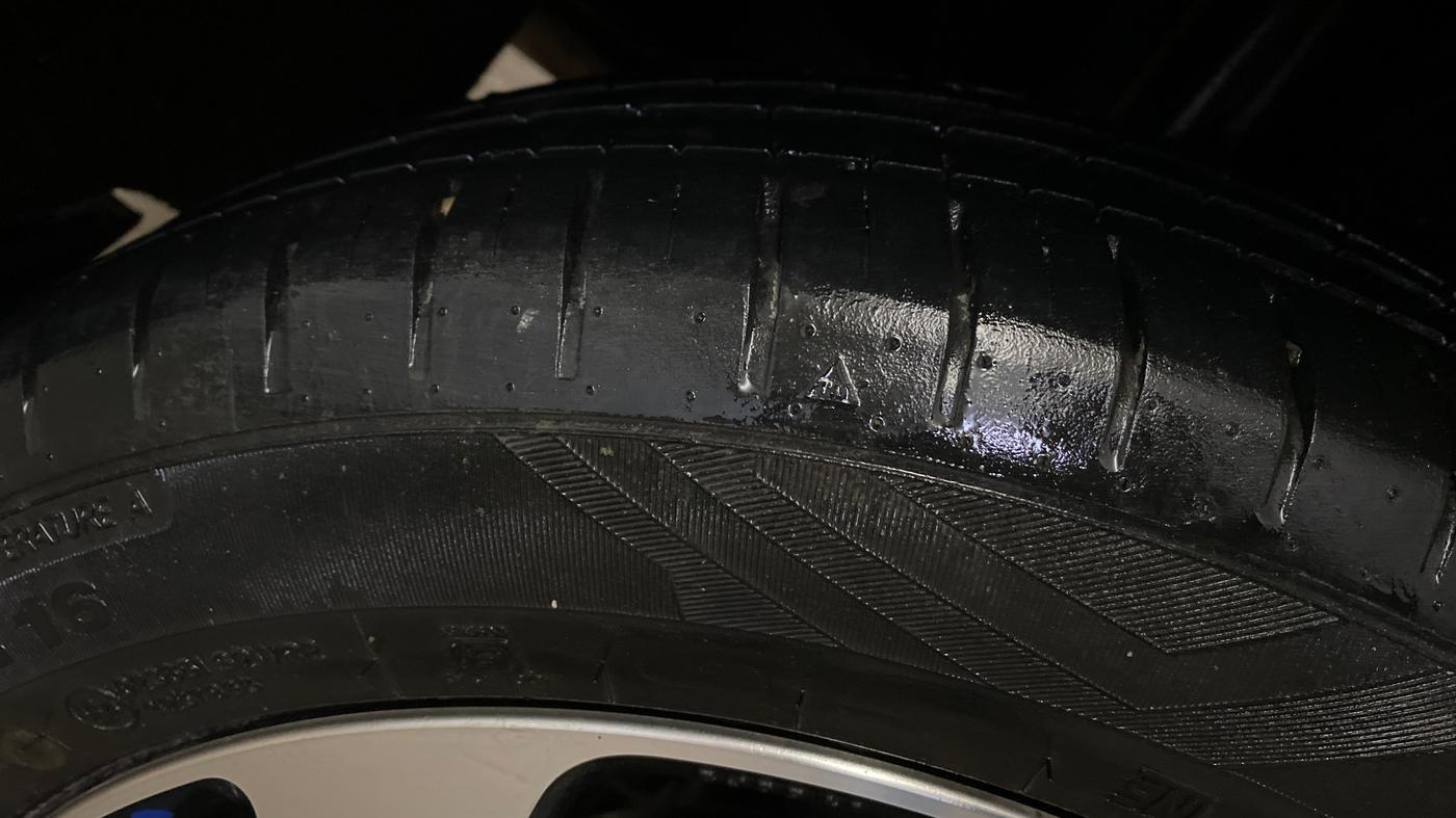 2020 Toyota Glanza V CVT, Petrol, Automatic, 35,285 km, Right Rear Tyre Tread