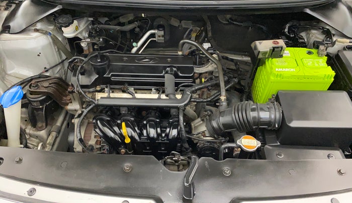 2016 Hyundai Elite i20 MAGNA 1.2, Petrol, Manual, 38,875 km, Engine View