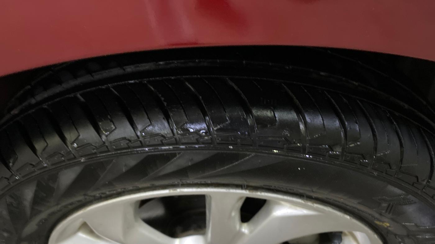 2018 Honda Amaze 1.2L I-VTEC V CVT, Petrol, Automatic, 47,416 km, Right Front Tyre Tread